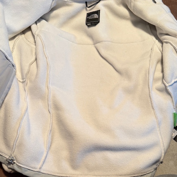 North Face Denali Women’s White/Grey Polartec Fleece Jacket - Picture 7 of 7